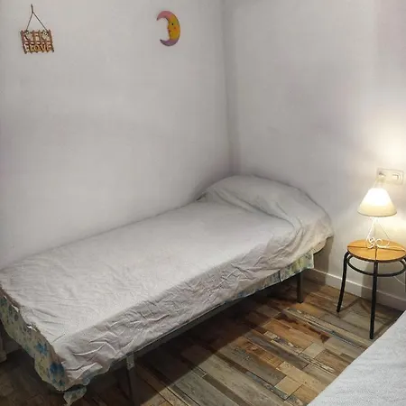 Apartamento Con Jardin Ca La Nena Morena Holiday home *